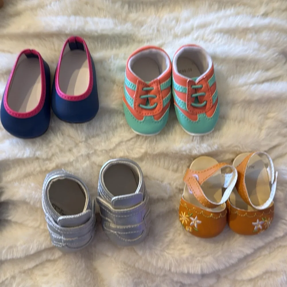 American Girl Doll huge lot of clothes, shoes, and accessories! - Picture 5 of 17